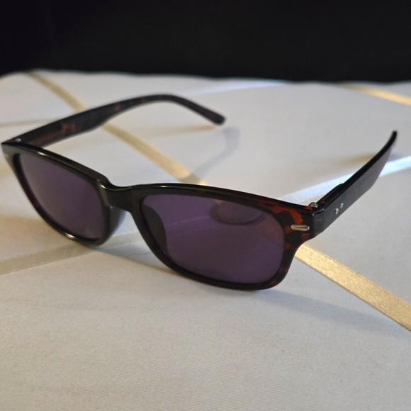 *3/$20 Tortoise Shell Sunglasses Readers +1.25 - Picture 1 of 7